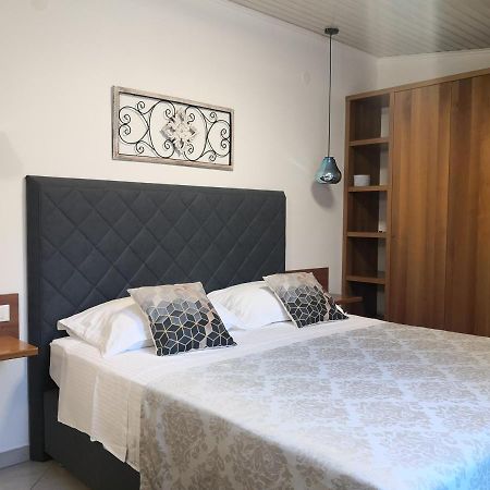 Private Oasis-Villa Sandina Split Eksteriør bilde