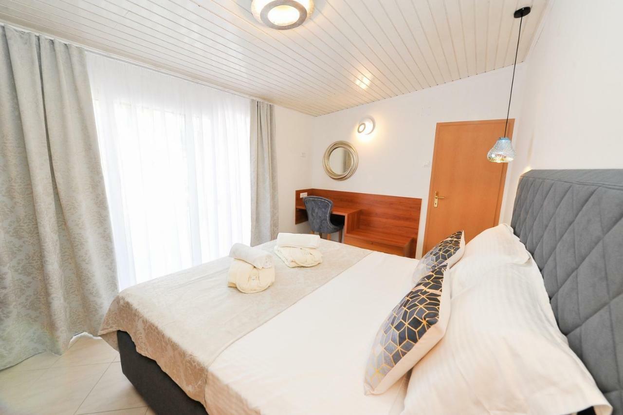 Private Oasis-Villa Sandina Split Eksteriør bilde